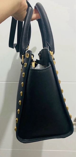 Bolso Michael Kors Negro Piel Tachuelas Doradas