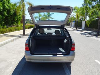 MERCEDES E280 GASOLINA FAMILIAR AUTOMATICO