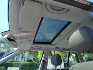 MERCEDES E280 GASOLINA FAMILIAR AUTOMATICO