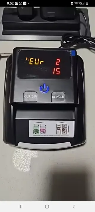 Detector Billetes Falsos USD/EUR y contador