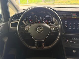 Volkswagen Touran *7 PLAZAS*