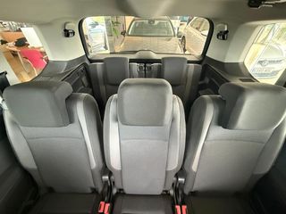 Volkswagen Touran *7 PLAZAS*