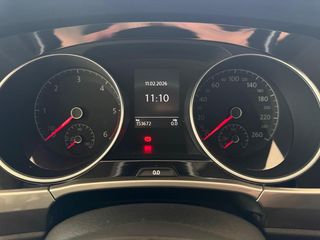 Volkswagen Touran *7 PLAZAS*