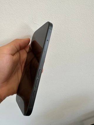 iPhone 16 Negro 256GB