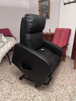 Sillón reclinable de masaje polipiel negro