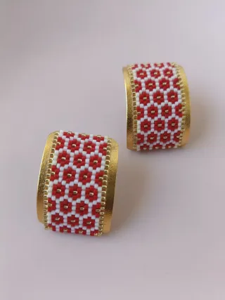 Pendientes curvos unique