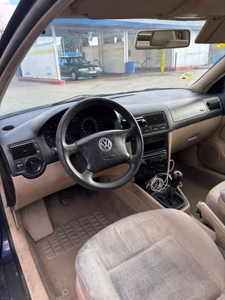 Volkswagen Golf 2002