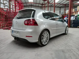 Volkswagen Golf 2005