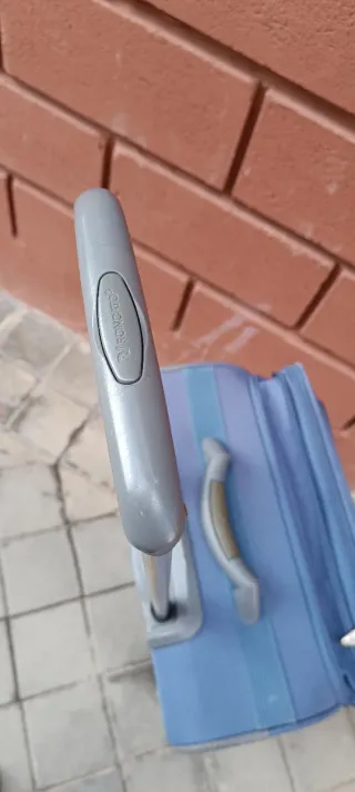 Maleta de viaje marca Roncato talla L / 2 ruedas