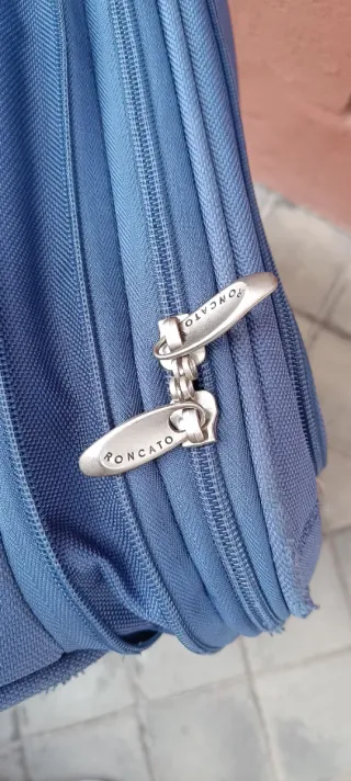 Maleta de viaje marca Roncato talla L / 2 ruedas