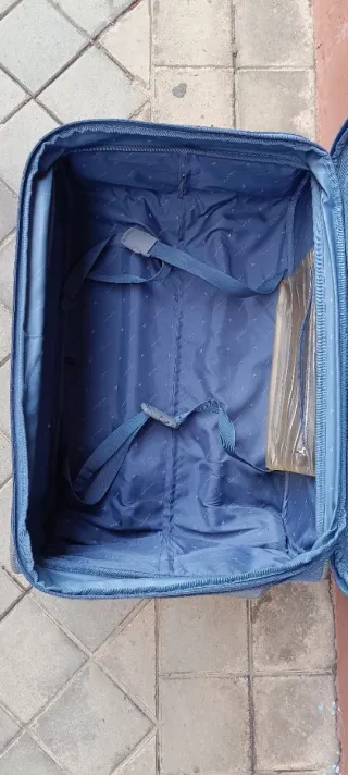 Maleta de viaje marca Roncato talla L / 2 ruedas