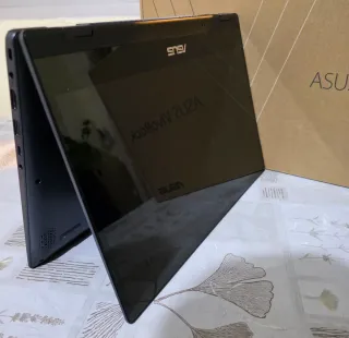 ASUS VivoBook Flip 14 Convertible Táctil