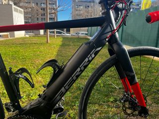 Berria Belador Hybrid HP 7 S Eléctrica Negra/Roja