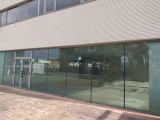 Local comercial en venta en El Barral Ferial en Coslada