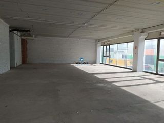 Local comercial en venta en El Barral Ferial en Coslada