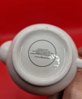 Tetera infantil Peter Rabbit de porcelana