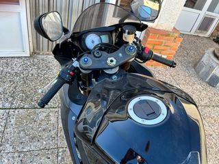 Suzuki GSXR 600 K7 Negra