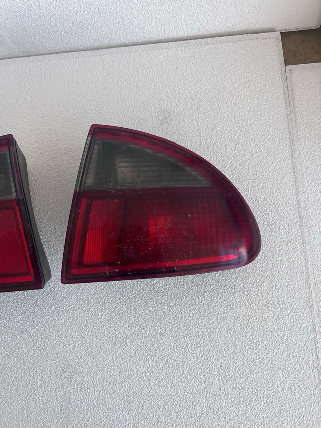 Piloto trasero Seat Leon MK1 ... en buen estado,