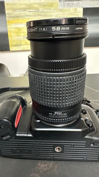 Cámara Nikon F60 Negra