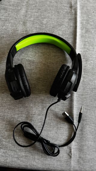 PS4 (Slim 1T) + Mando + Auriculares