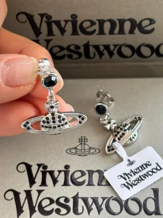 Pendientes Vivienne Westwood Orb Negro Plata