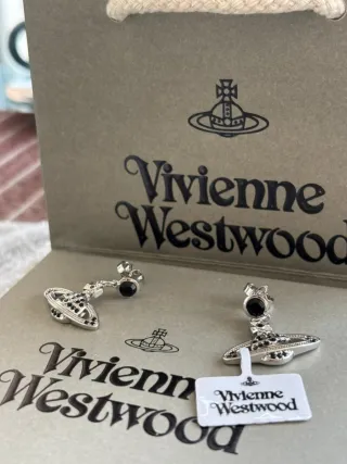 Pendientes Vivienne Westwood Orb Negro Plata