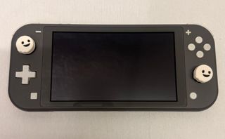 Console portatile Nintendo Switch Lite + custodia