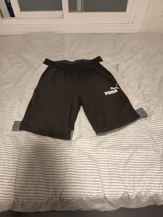 Pantalón chándal Puma negro y gris