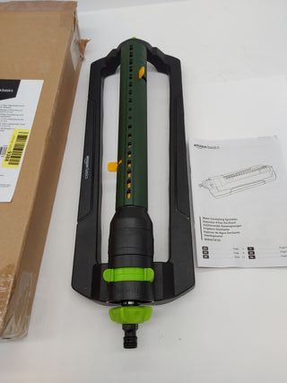 Amazon Basics Aspersor oscilante con ajuste bidireccional y adaptador de herramienta de enchufe 3/4 (1,91 cm), negro, 49,7 x