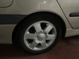 Renault Laguna 1.6 16V 110cv – ITV 2027