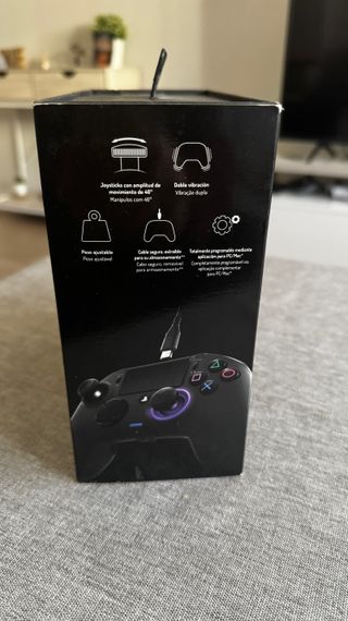 Mando Nacon Revolution Pro Controller 2 PS4