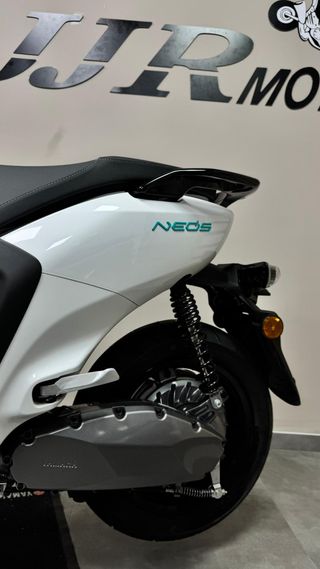 Yamaha Neos