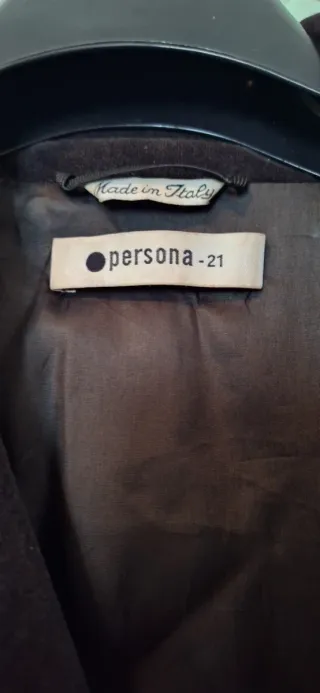 Giacca velluto nera bottoni gioiello