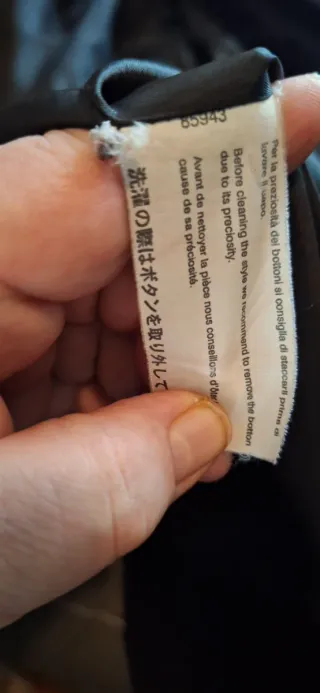 Giacca velluto nera bottoni gioiello