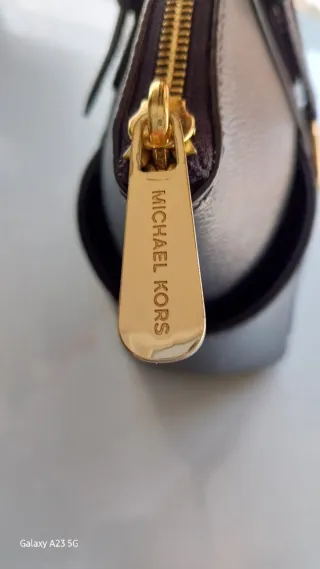 Bolso Tote Michael Kors Azul Marino y Dorado