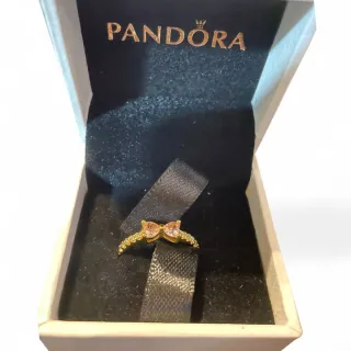 Anillo Pandora Tiara Morado Dorado