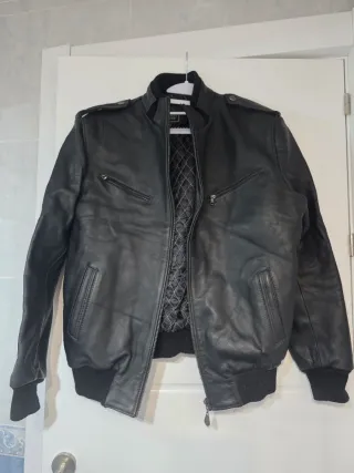 Cazadora de piel auténtica negra