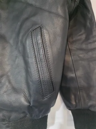 Cazadora de piel auténtica negra