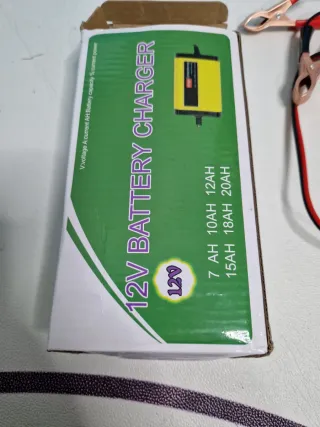 Cargador Batería Coche