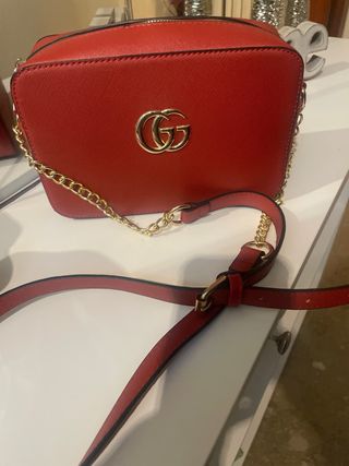 Bolso rojo burdeos con logo GG