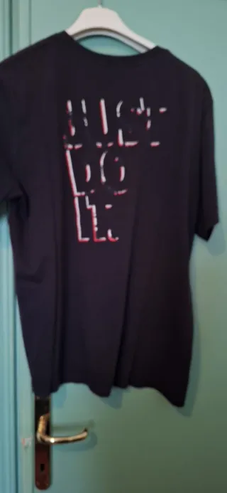 T-shirt nera con logo Nike