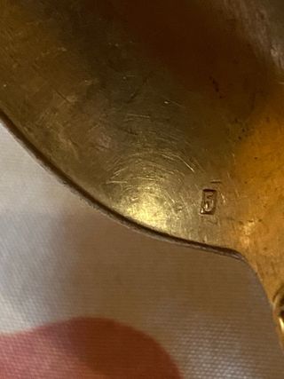 Cuchara de plata antigua .