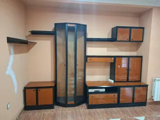 Mueble de salón y vitrina
