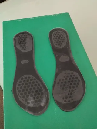 Zapatos Clarks Mujer Negros T-Strap Hebilla