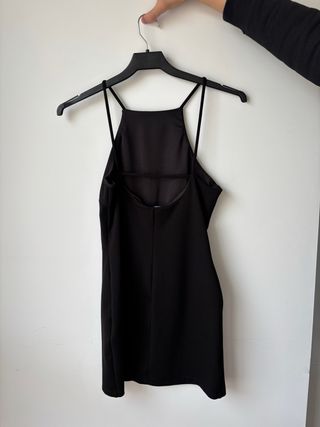 Vestido negro corto