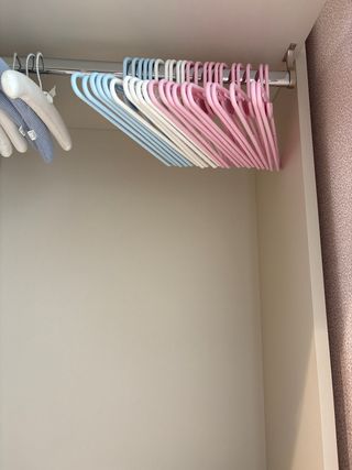 Lote 21 Perchas Infantiles Plástico 28 cm