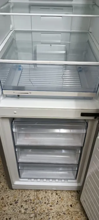 NEVERA COMBI BALAY NO FROST ENERGÍA A+