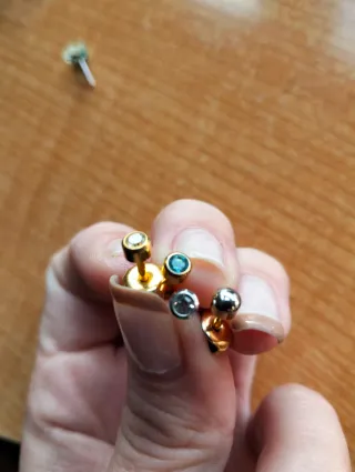 Pendientes plateados variados