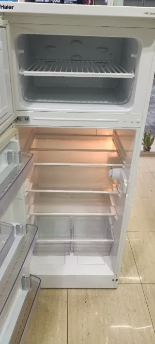 Nevera HAIER Blanca 140 x 55 x 58
