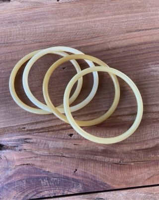 Conjunto 4 pulseras vintage beige/amarillas